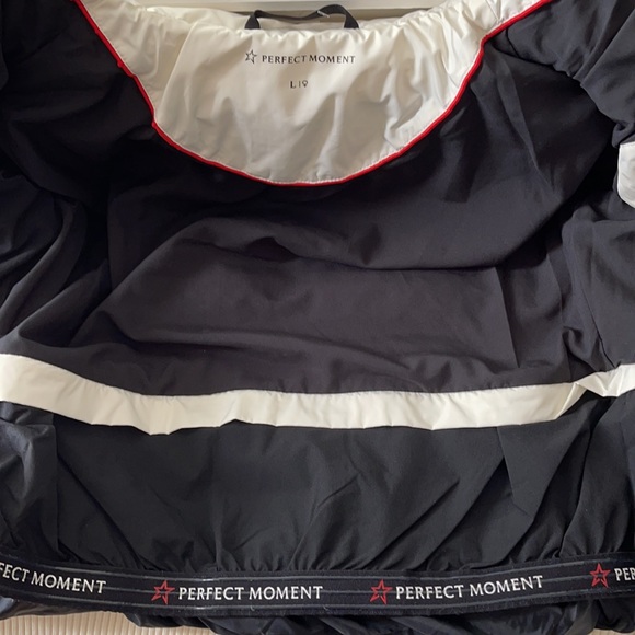 Perfect Moment Queenie Color Block Down - Picture 10 of 12